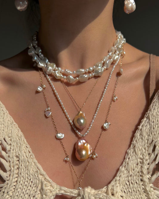 PEARLY DREAMS Necklace