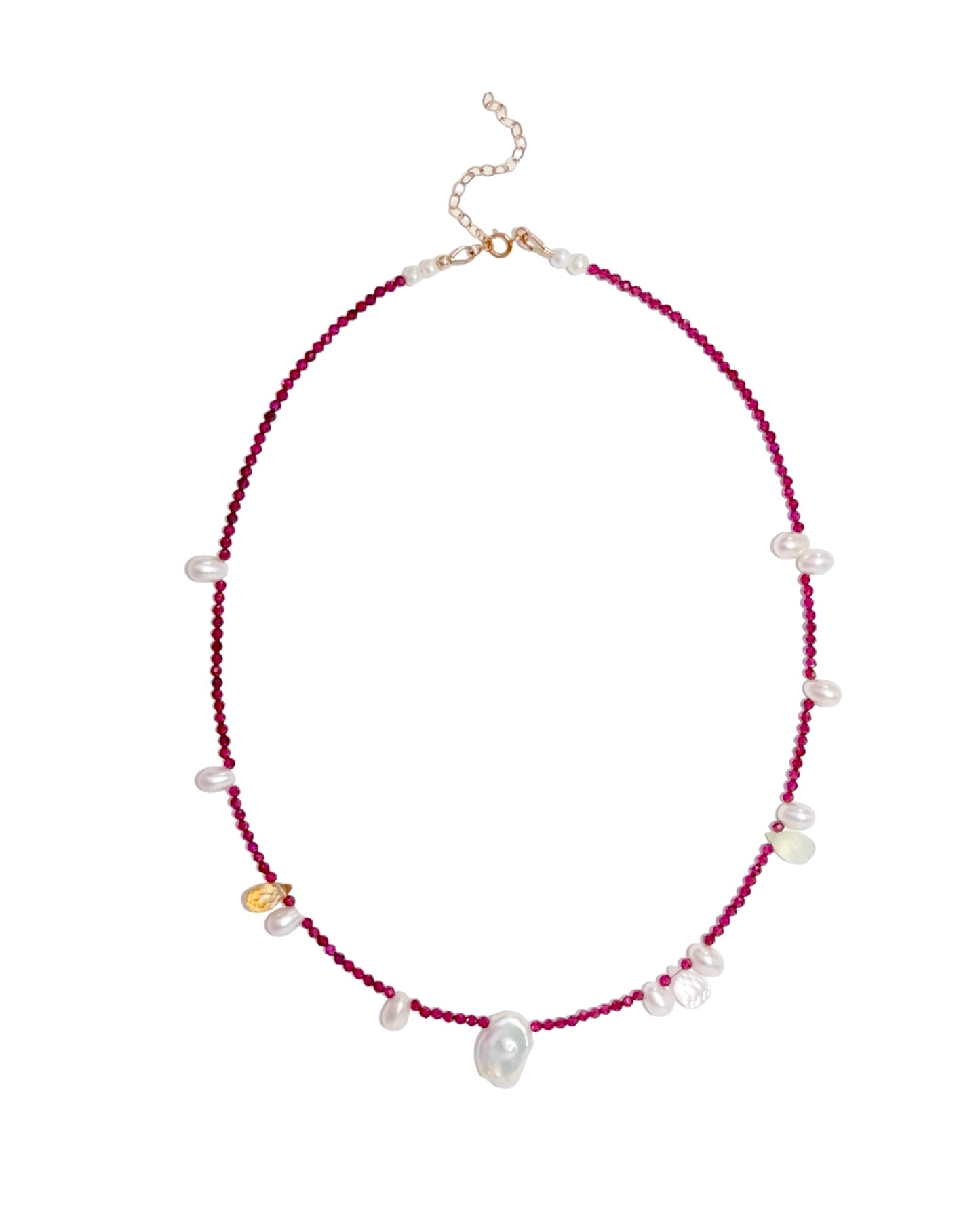 HEART'S WHISPER Garnet Necklace