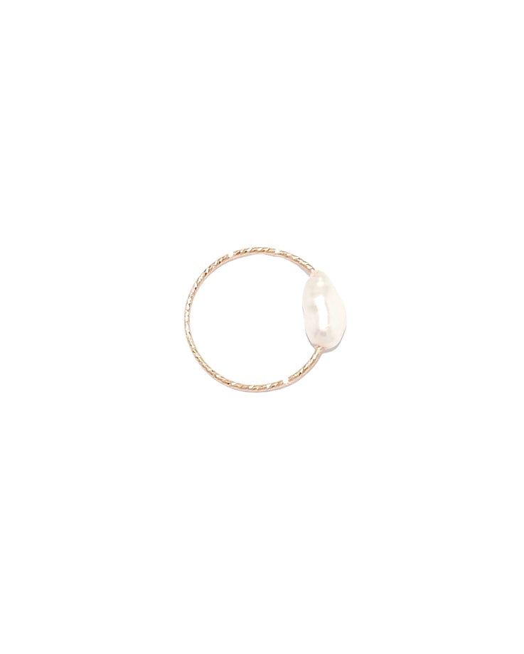 STAR GAZER Pearl Ring